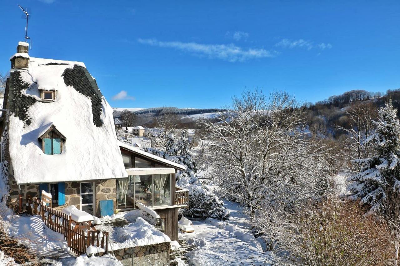 Apartamento Le Grenier Du Buronnier Saint-Simon  Exterior foto